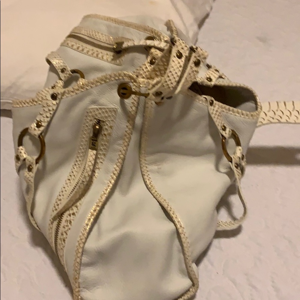 Purse - Picture 4 of 7